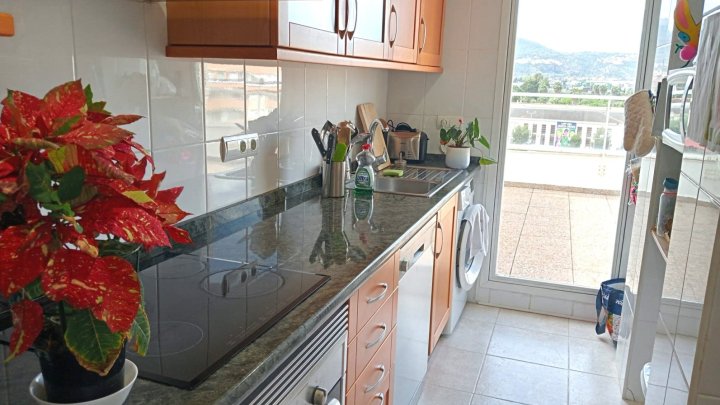 Attraktives Penthouse mit 2 Schlafzimmern in der Nähe des Sportzentrums von Dénia