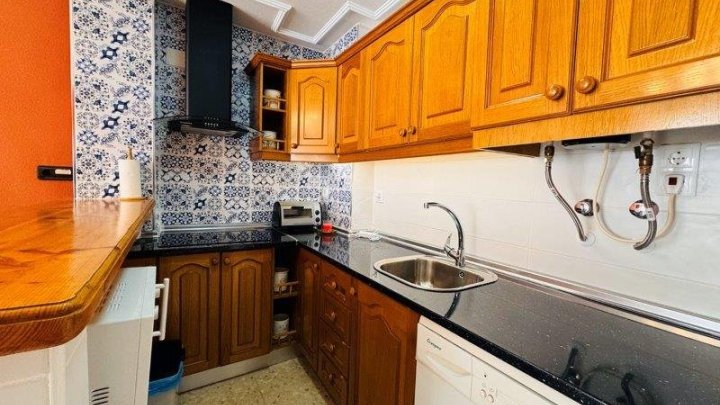 Appartement mit 2 Schlafzimmern und 1 Bad im Zentrum von La Mata nur 200 m vom Strand