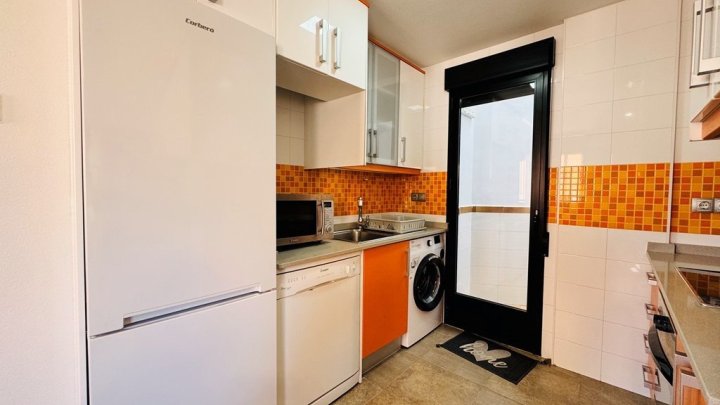 Appartement mit 2 Schlafzimmern und 1 Bad im Zentrum von La Mata nur 200 m vom Strand