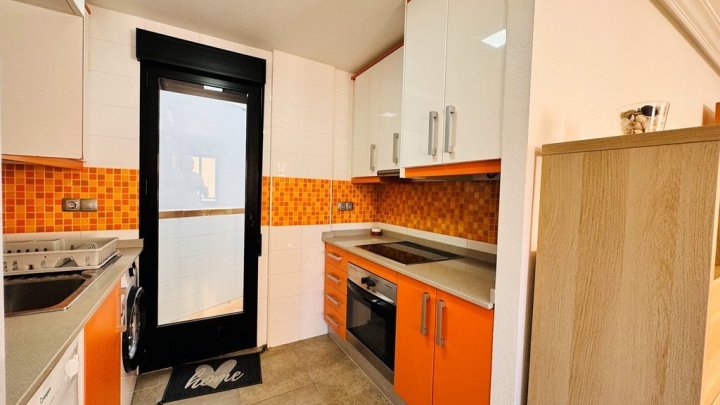 Appartement mit 2 Schlafzimmern und 1 Bad im Zentrum von La Mata nur 200 m vom Strand