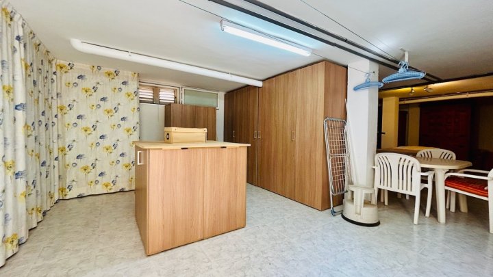 Villa mit 2 Schlafzimmern, 2 Bädern, Dachterrasse, Sauna und Gemeinschaftspool
