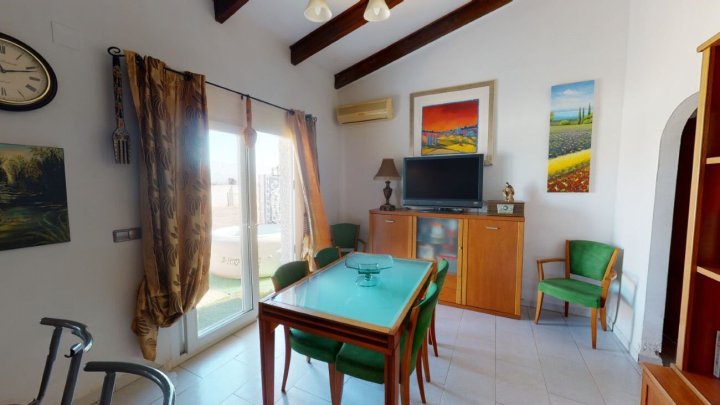 Villa mit Gästehaus, Privatpool und wunderschönem Ausblick