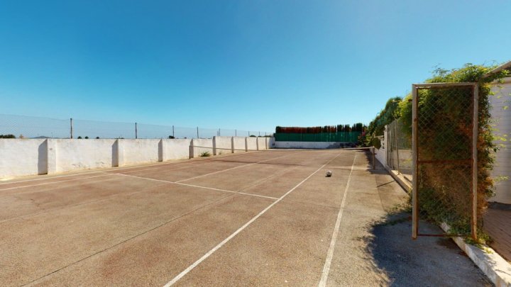 Villa mit Gästehaus, Privatpool und wunderschönem Ausblick