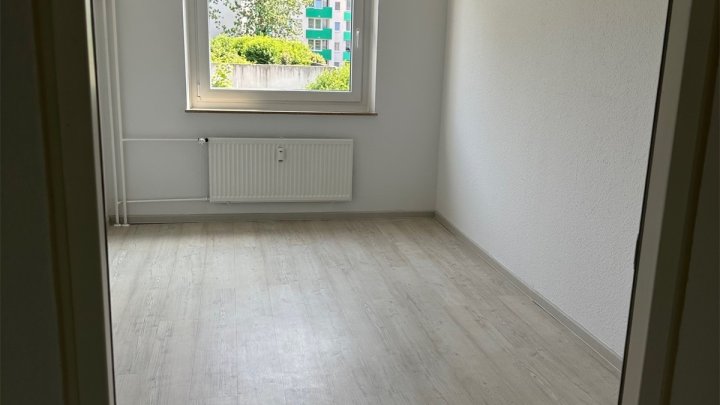 3-ZW in der Helsinkistr. 76 in Kiel zu vermieten-OTTO STÖBEN GmbH