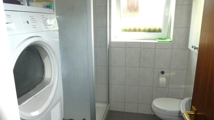 Ostseebad Schönberg: Unbefristet vermietete 3-Zimmer-Wohnung mit Balkon und Stellplatz