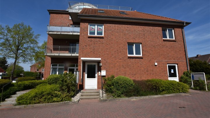 Mehrfamilienhaus 7 Wohneinheiten + Gewerbe + Parkplatz in Eutin -OTTO STÖBEN GmbH
