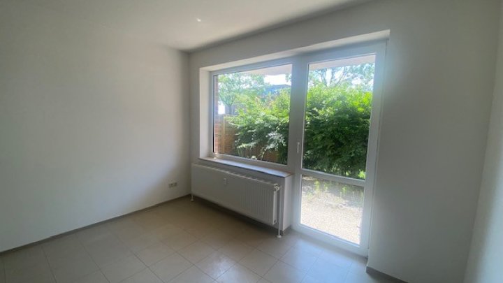 Nur mit WBS!! Schöne Terrassenwohnung: 2 Zimmer im Erdgeschoss - ab sofort - Otto Stöben GmbH
