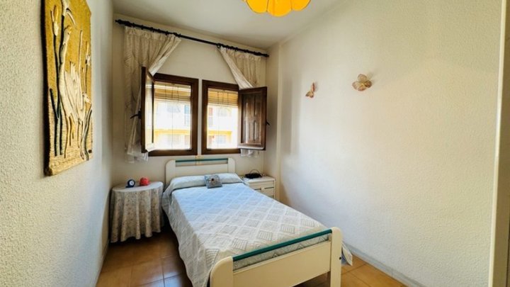 Doppelhaushälfte mit 3 Schlafzimmern, 2 Bädern und Dachterrasse nur 300 m vom Strand
