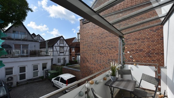 Ferienwohnung oder Eigennutzung:Maritimes Wohnglück in TRAVEMÜNDE 3 Zi ETW+Balkon - OTTO STÖBEN GmbH