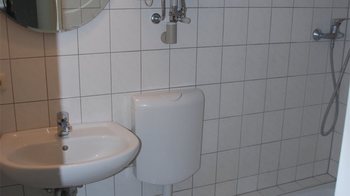 1-ZW im Hasseldieksdammer Weg in Kiel zu vermieten! OTTO STÖBEN GmbH