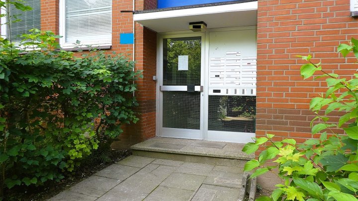 Ostseebad Eckernförde: Bezugsfreie 3-Zimmer-ETW mit sonniger Loggia + Stellplatz OTTO STÖBEN GMBH