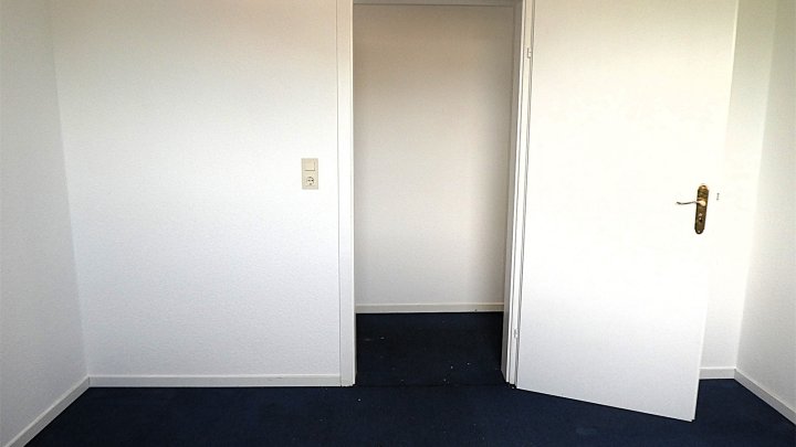 Ostseebad Eckernförde: Bezugsfreie 3-Zimmer-ETW mit sonniger Loggia + Stellplatz OTTO STÖBEN GMBH