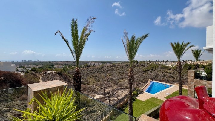 Maisonette-Wohnung mit 3 Schlafzimmern und 2 Bädern im Herzen des Golfplatzes Las Ramblas de Campoamor