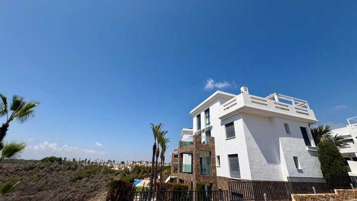 Maisonette-Wohnung mit 3 Schlafzimmern und 2 Bädern im Herzen des Golfplatzes Las Ramblas de Campoamor