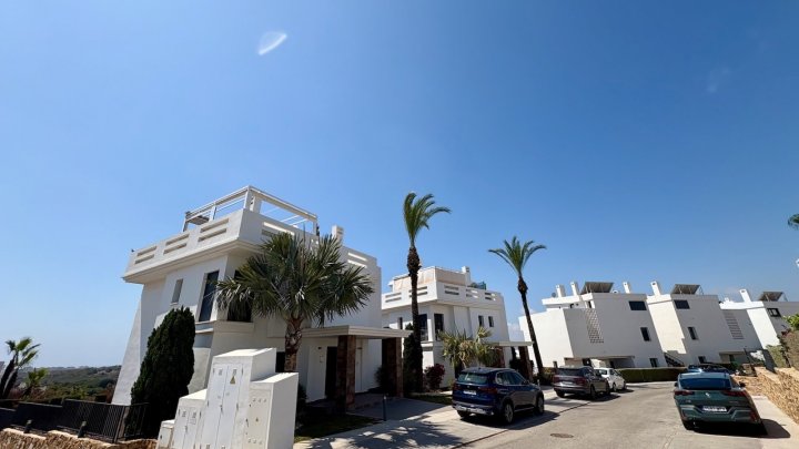 Maisonette-Wohnung mit 3 Schlafzimmern und 2 Bädern im Herzen des Golfplatzes Las Ramblas de Campoamor