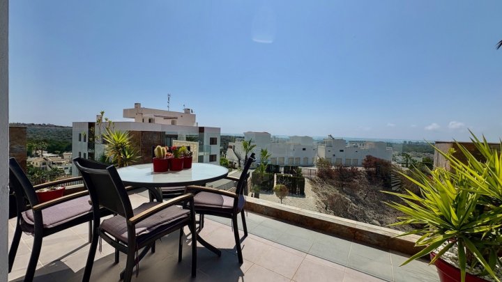 Maisonette-Wohnung mit 3 Schlafzimmern und 2 Bädern im Herzen des Golfplatzes Las Ramblas de Campoamor