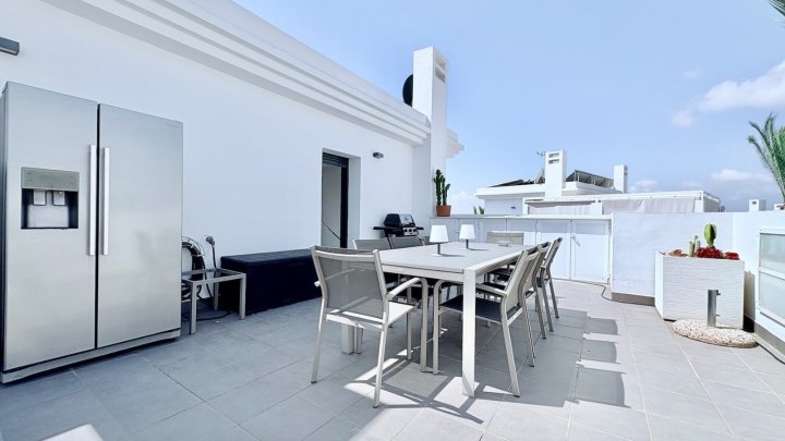 Maisonette-Wohnung mit 3 Schlafzimmern und 2 Bädern im Herzen des Golfplatzes Las Ramblas de Campoamor