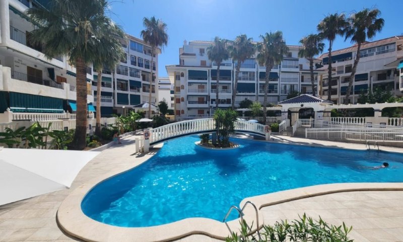 Appartement mit 1 Schlafzimmer, 1 Bad, Tiefgaragenstellplatz und Gemeinschaftspool nur 300 m vom Strand