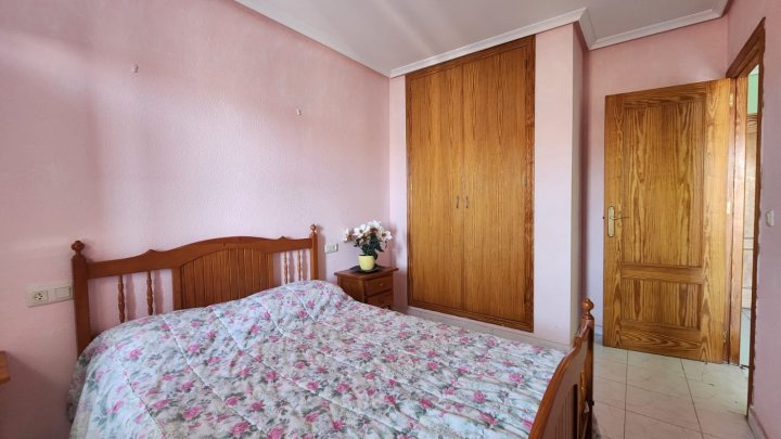 Appartement mit 1 Schlafzimmer, 1 Bad, Tiefgaragenstellplatz und Gemeinschaftspool nur 300 m vom Strand