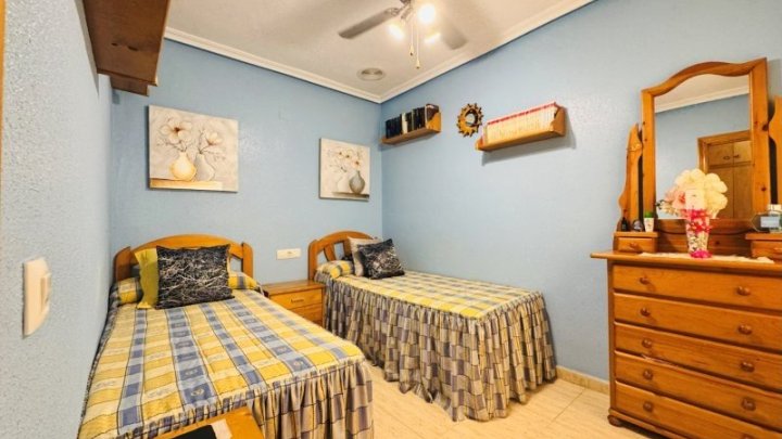 Appartement mit 2 Schlafzimmern und 1 Bad im Zentrum von La Mata nur 100 m vom Strand entfernt