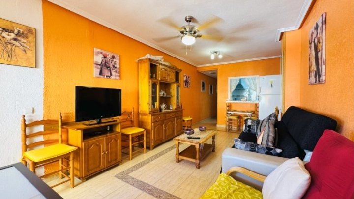 Appartement mit 2 Schlafzimmern und 1 Bad im Zentrum von La Mata nur 100 m vom Strand entfernt