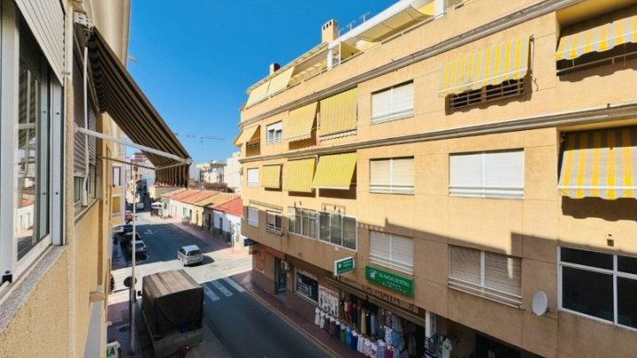 Appartement mit 2 Schlafzimmern und 1 Bad im Zentrum von La Mata nur 100 m vom Strand entfernt