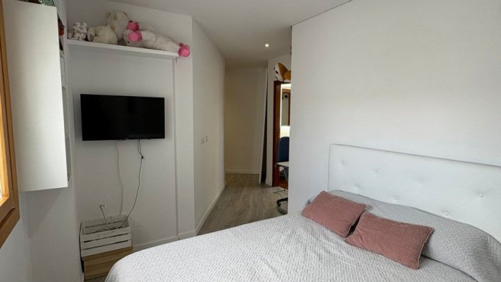 Renovierte Maisoette-Wohnung mit 50 m² Terrasse und Meer- und Burgblick im Zentrum von Dénia