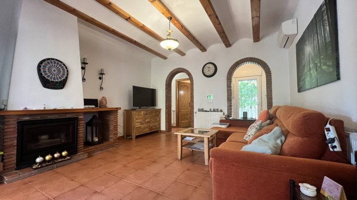 Schöne Villa mit Pool, Klima und Zentralheizung, alles auf einer Ebene, Rollstuhl geeignet, gute Vermietbarkeit