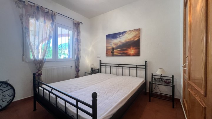 Schöne Villa mit Pool, Klima und Zentralheizung, alles auf einer Ebene, Rollstuhl geeignet, gute Vermietbarkeit