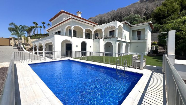 Traumhaft gelegene Luxusvilla in Javea - Südseite Montgo mit vielen Extras und herrlicher Aussicht