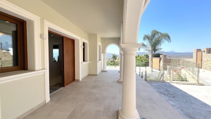 Traumhaft gelegene Luxusvilla in Javea - Südseite Montgo mit vielen Extras und herrlicher Aussicht