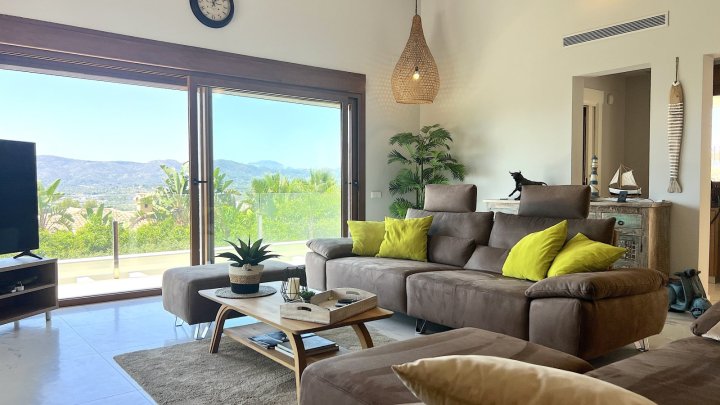 Traumhaft gelegene Luxusvilla in Javea - Südseite Montgo mit vielen Extras und herrlicher Aussicht