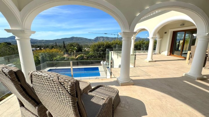 Traumhaft gelegene Luxusvilla in Javea - Südseite Montgo mit vielen Extras und herrlicher Aussicht