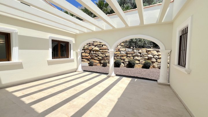 Traumhaft gelegene Luxusvilla in Javea - Südseite Montgo mit vielen Extras und herrlicher Aussicht
