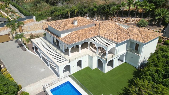 Traumhaft gelegene Luxusvilla in Javea - Südseite Montgo mit vielen Extras und herrlicher Aussicht