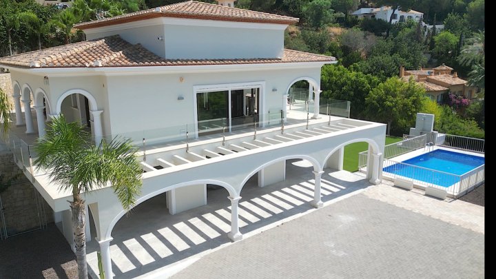 Traumhaft gelegene Luxusvilla in Javea - Südseite Montgo mit vielen Extras und herrlicher Aussicht