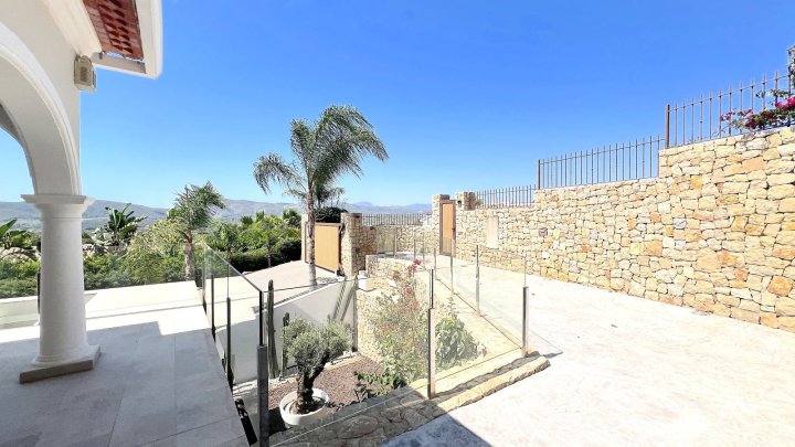 Traumhaft gelegene Luxusvilla in Javea - Südseite Montgo mit vielen Extras und herrlicher Aussicht