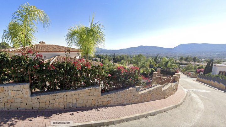 Traumhaft gelegene Luxusvilla in Javea - Südseite Montgo mit vielen Extras und herrlicher Aussicht