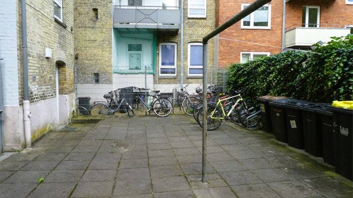 KIEL-SCHREVENTEICH: Bezugsfreie 2-Zimmer-Wohnung in City- und Uninähe (Höhe Städtisches Krankenhaus)