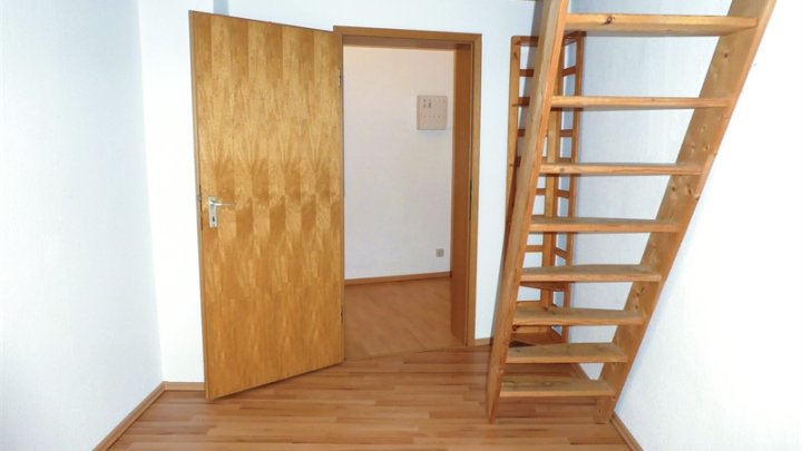 KIEL-SCHREVENTEICH: Bezugsfreie 2-Zimmer-Wohnung in City- und Uninähe (Höhe Städtisches Krankenhaus)