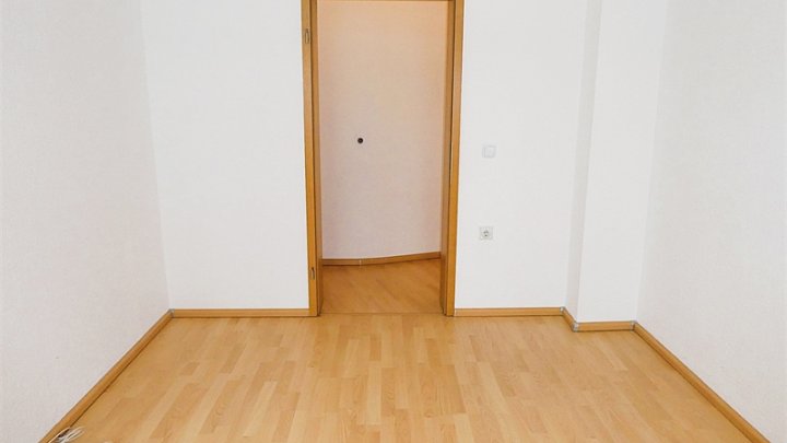 KIEL-SCHREVENTEICH: Bezugsfreie 2-Zimmer-Wohnung in City- und Uninähe (Höhe Städtisches Krankenhaus)