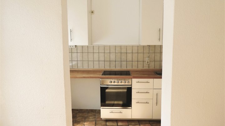 KIEL-SCHREVENTEICH: Bezugsfreie 2-Zimmer-Wohnung in City- und Uninähe (Höhe Städtisches Krankenhaus)