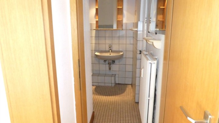 KIEL-SCHREVENTEICH: Bezugsfreie 2-Zimmer-Wohnung in City- und Uninähe (Höhe Städtisches Krankenhaus)