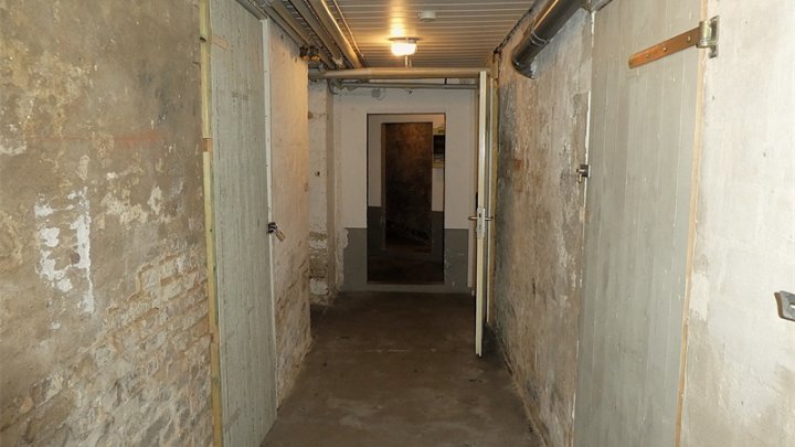 KIEL-SCHREVENTEICH: Bezugsfreie 2-Zimmer-Wohnung in City- und Uninähe (Höhe Städtisches Krankenhaus)