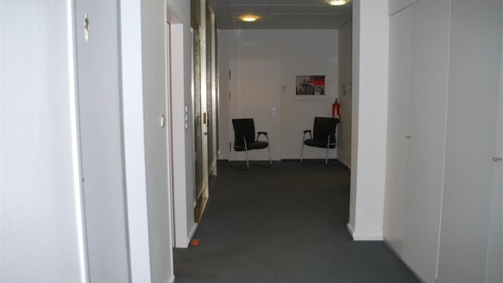 Gute Aussichten: Zentrale Büroflächen mit Stellplätzen in Neumünster! OTTO STÖBEN!
