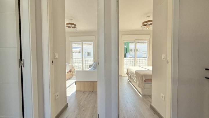 Großes, modernes Reihenhaus mit Gemeinschaftspool in El Vergel
