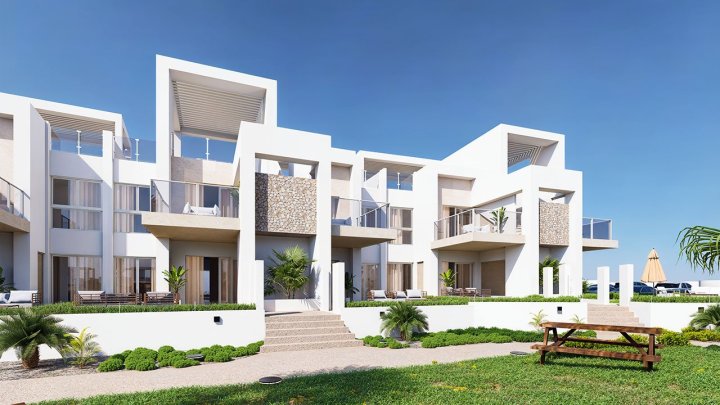 Obergeschoss-Wohnungen mit 2 Schlafzimmern, 2 Bädern, Dachterrasse, Klimaanlage, Einbauküchen mit Elektrogeräten, Kfz-Stellplatz und Gemeinschaftspool