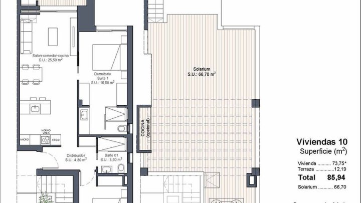 Obergeschoss-Wohnungen mit 2 Schlafzimmern, 2 Bädern, Dachterrasse, Klimaanlage, Einbauküchen mit Elektrogeräten, Kfz-Stellplatz und Gemeinschaftspool