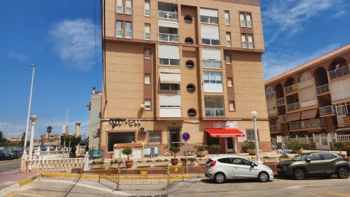 Appartement mit 2 Schlafzimmern, 1 Bad, Tiefgaragenstellplatz und Gemeinschaftspool nur 150 m vom Strand