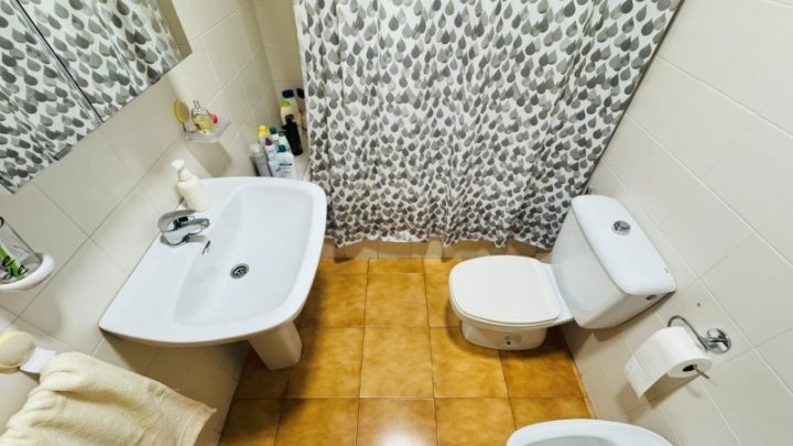Appartement mit 2 Schlafzimmern, 1 Bad, Tiefgaragenstellplatz und Gemeinschaftspool nur 150 m vom Strand